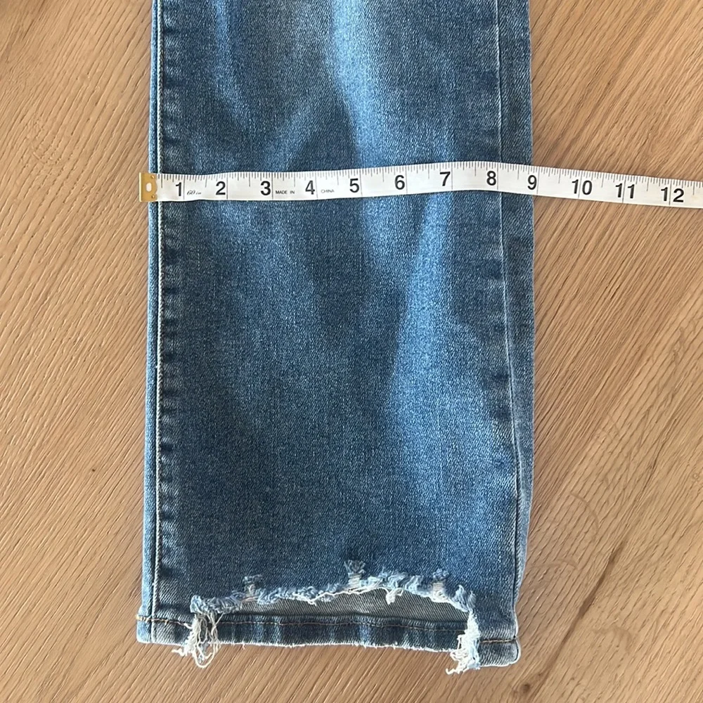 Risen Relaxed Jeans - Picture 12 of 13